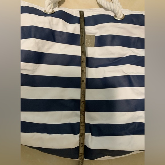 NWT BEACH BAG - Picture 7 of 9